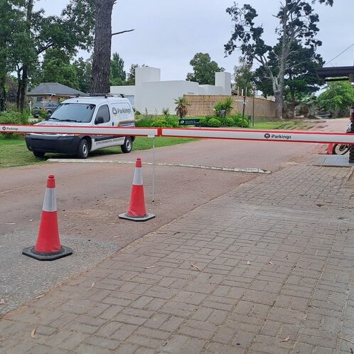 Barrio Privado La Asuncion - Control de acceso iParkings