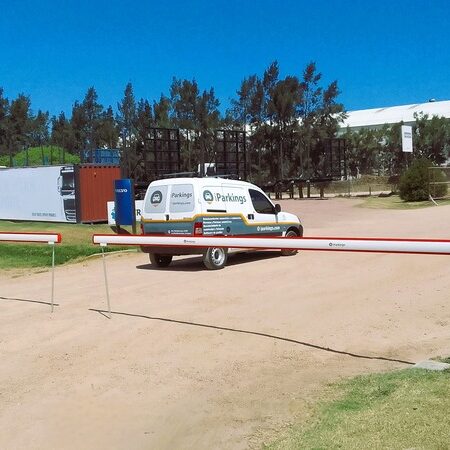 Servipiezas - Control de acceso iParkings