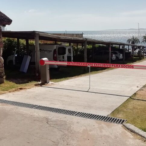 Club de Balleneros - Control de acceso iParkings