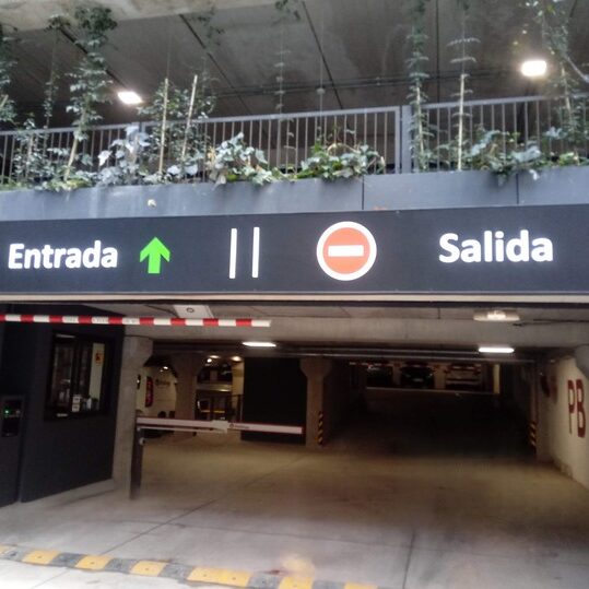 Parking Park Point - Control de acceso iParkings