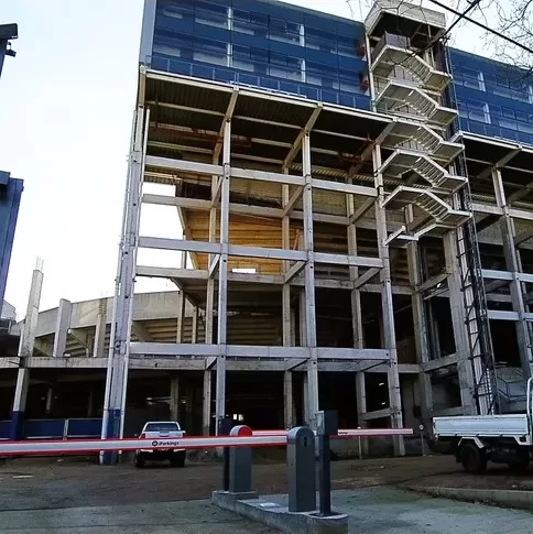 Parque Central - Control de acceso iParkings