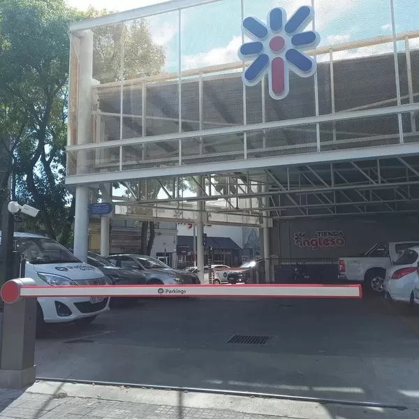 Tienda Inglesa Sucursal Libertad - Control de acceso iParkings