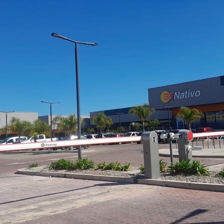 Almenara Mall - Control de acceso iParkings