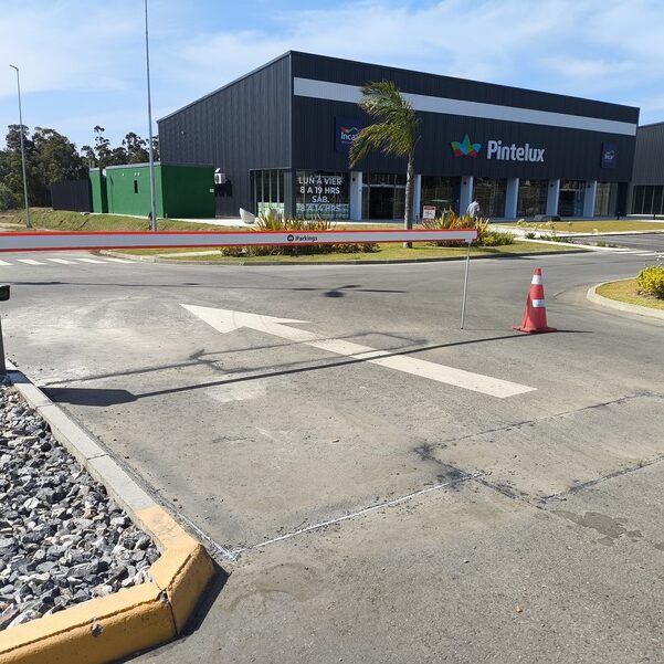 Colinas Center - Control de acceso iParkings