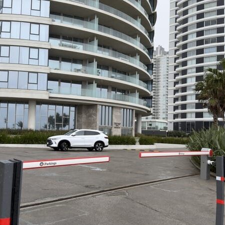 Trump Tower Punta del Este - Control de acceso iParkings