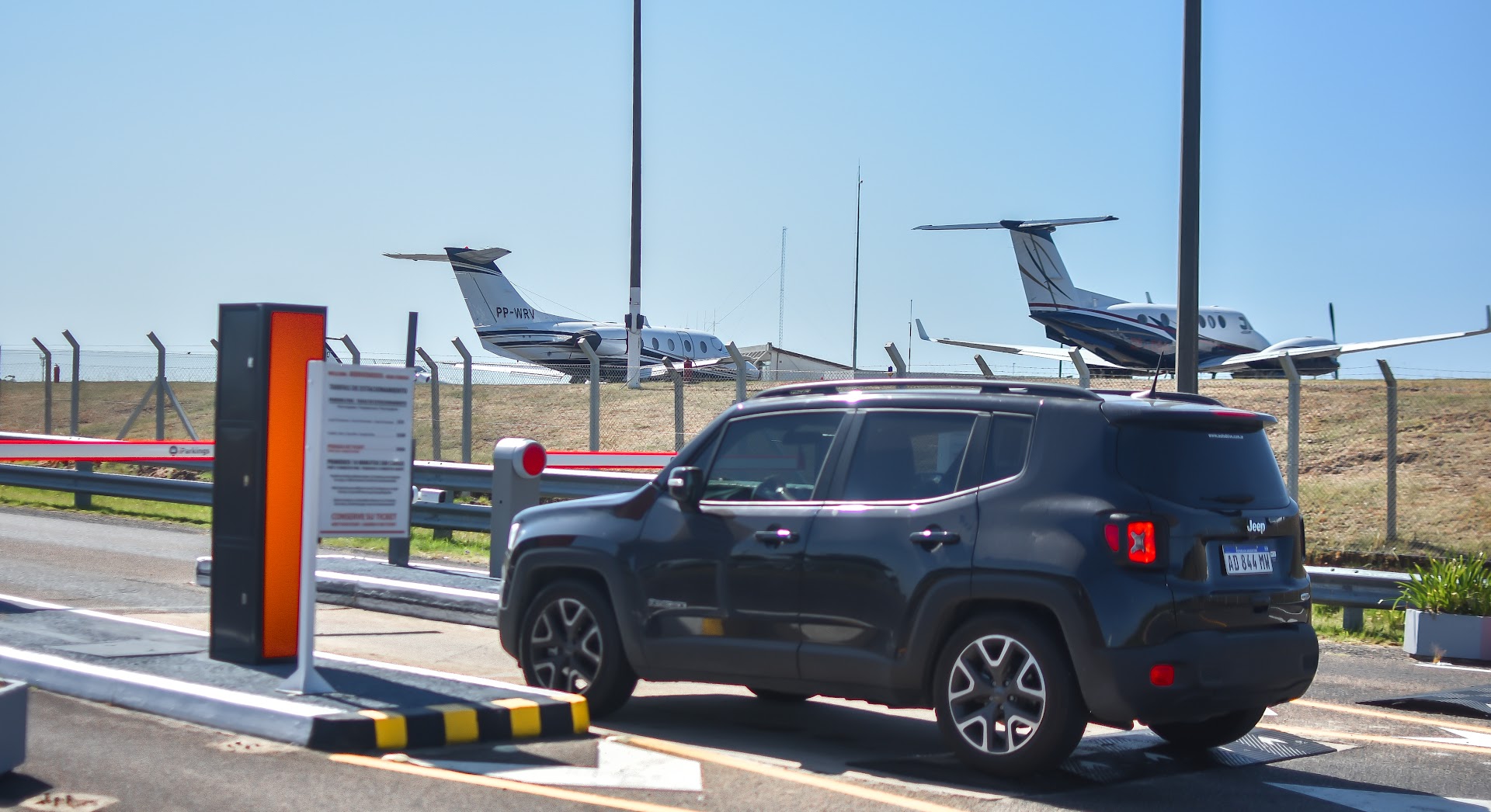 Aeropuerto Internacional de Carrasco - Control de acceso iParkings