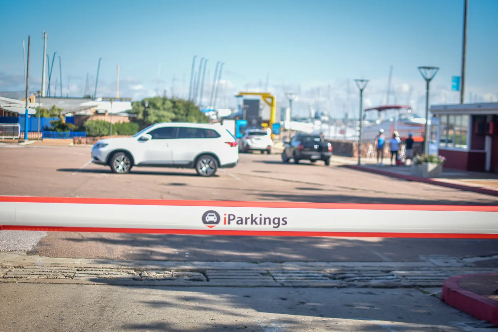 Barreras automáticas iParkings en Puerto de Punta del Este