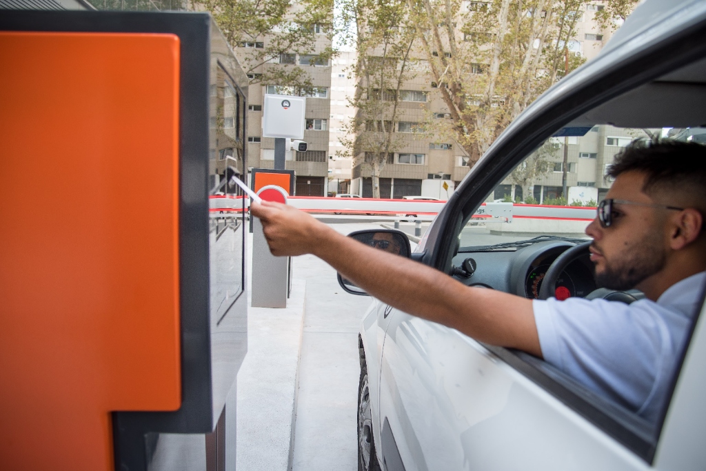 Registro fotográfico #1 de Cómo elegir la barrera automática vehicular adecuada para su hogar o negocio