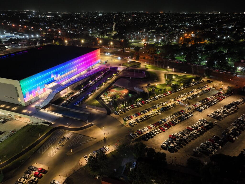 iParkings Group impulsa la digitalización del estacionamiento en la región